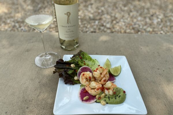 THAI POACHED PRAWNS WITH COCONUT AVOCADO PUREE