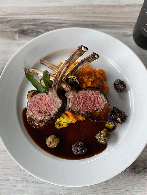 SEARED RACK OF LAMB WITH ROSEMARY-CABERNET SAUCE