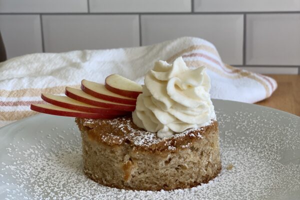 Chefs Celebration Old Fashion Apple Spice Cake